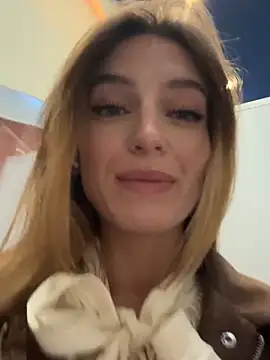 -AngelAri- online show from October 24, 9:06 am