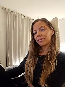 novaforyou1 online show from November 9, 5:00 pm