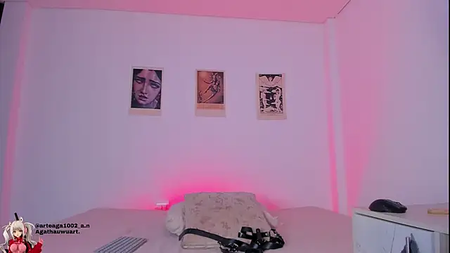 Snapshot of Moonlight1002 chatting on November 13, 4:55 am Moonlight1002 online show from November 13, 4:55 am