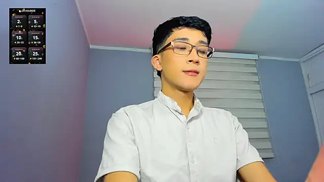 tom Howard online show from October 25, 11:21 pm