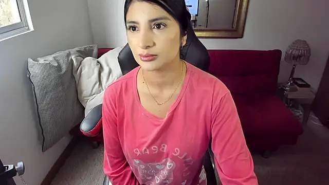 NicolettColin online show from March 19, 7:06 pm