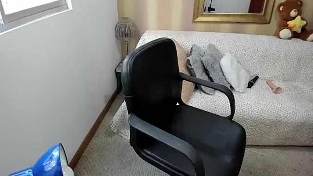 NicolettColin online show from September 8, 8:19 pm