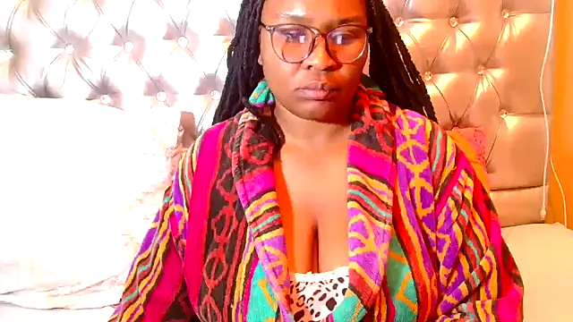 missboobsxx online show from May 8, 12:43 pm