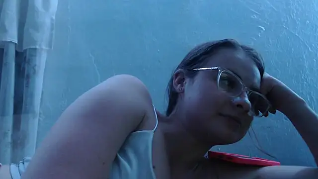 Snapshot of HellenMiyer1111 chatting on September 9, 4:01 am HellenMiyer1111 online show from September 9, 4:01 am
