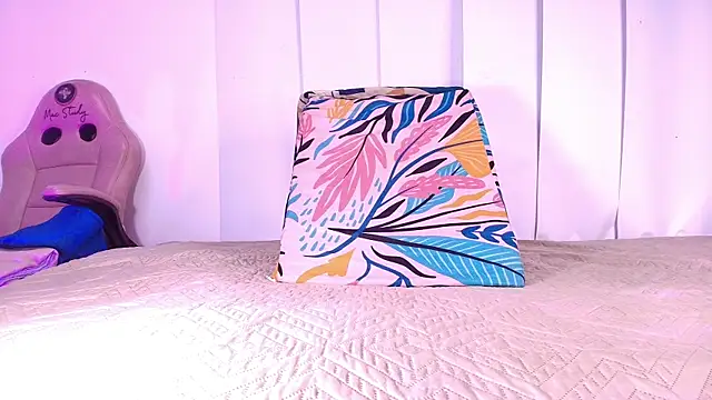 Snapshot of raven_lilith_ chatting on October 26, 3:12 am raven lilith online show from October 26, 3:12 am