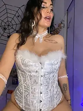 Snapshot of ImperialRice chatting on October 25, 10:04 pm ImperialRice online show from October 25, 10:04 pm