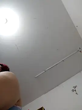 karlythothxh online show from April 12, 4:12 pm