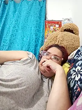 Snapshot of karlythoth@xh chatting on April 24, 4:20 pm karlythothxh online show from April 24, 4:20 pm