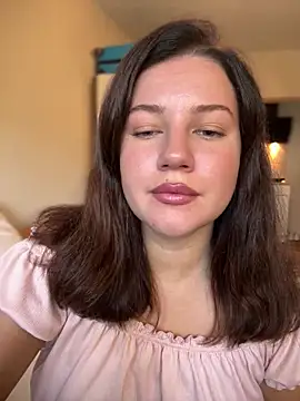 Snapshot of likaxxx chatting on October 6, 11:29 am likaxxx online show from October 6, 11:29 am