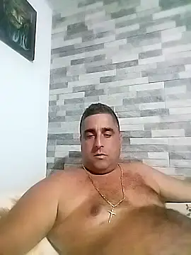 ADRIAN ADI40 online show from September 27, 8:25 pm