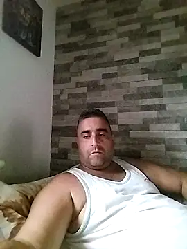 ADRIAN ADI40 online show from October 17, 7:44 am