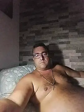 ADRIAN ADI40 online show from July 3, 6:25 pm