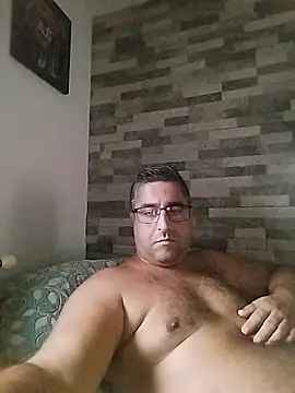 ADRIAN ADI40 online show from July 13, 4:15 am