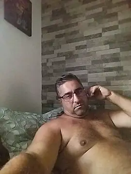 ADRIAN ADI40 online show from July 15, 3:45 am