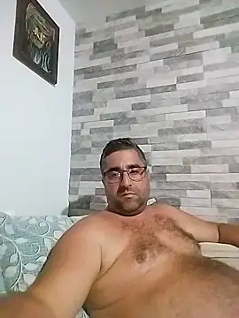 ADRIAN ADI40 online show from July 15, 7:30 pm