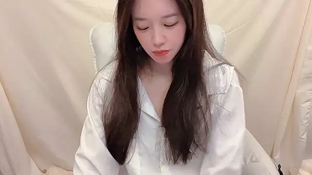 Snapshot of Tw_Zoella chatting on January 9, 3:26 pm Tw Zoella online show from January 9, 3:26 pm