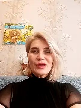 JennyOMay online show from December 29, 8:11 am