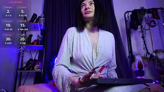 CyberXGoddess online show from December 19, 2:12 am