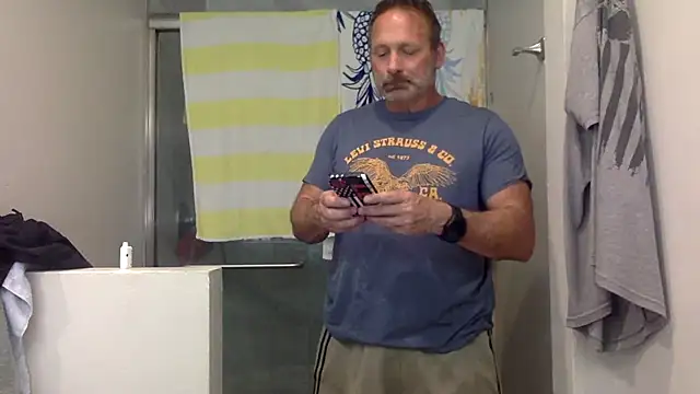 Snapshot of Bronco9602 chatting on September 17, 6:53 pm Bronco9602 online show from September 17, 6:53 pm