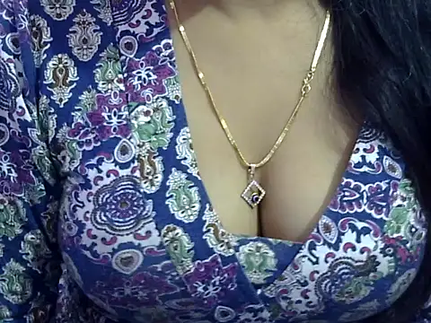 Your wild Dia online show from November 15, 6:48 pm