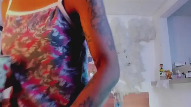 kelly thomson online show from January 23, 2:33 am