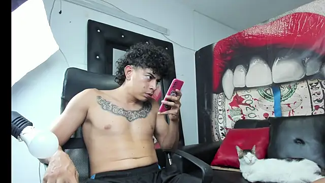 Strongernastyx online show from January 28, 2:00 am