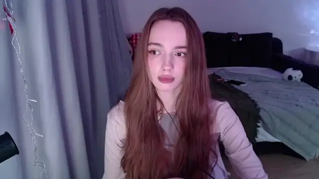 Snapshot of Weeissy chatting on February 1, 5:26 pm Weeissy online show from February 1, 5:26 pm