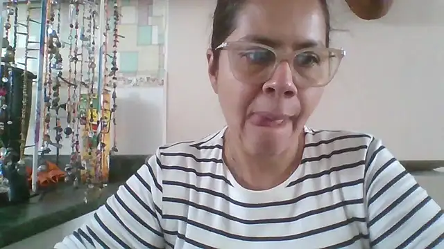 Sara Brandon online show from March 1, 2:30 pm