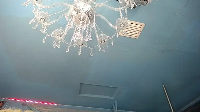 ADRIANNA FOX online show from November 8, 7:12 pm