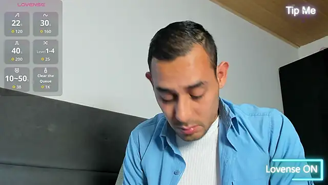 jhonyalzate2 online show from April 10, 1:44 am