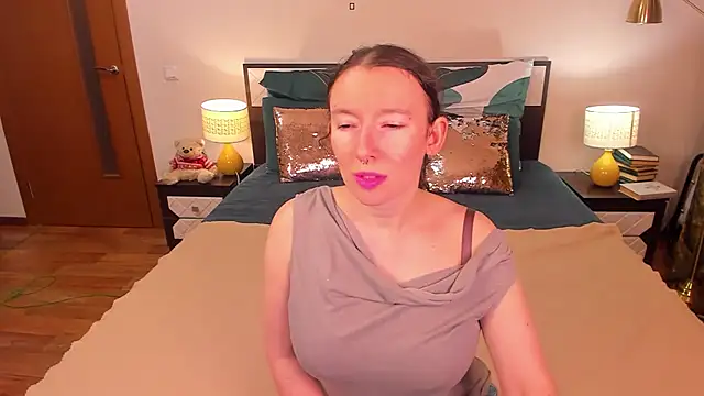 Snapshot of CatherineWalls chatting on February 8, 4:16 am CatherineWalls online show from February 8, 4:16 am