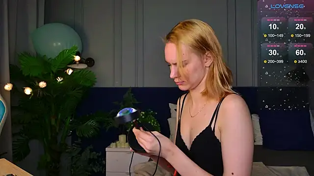 Ramona    online show from November 26, 6:14 am