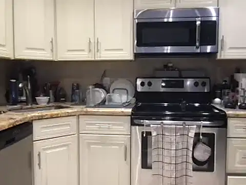 BigGuyMuscle online show from February 22, 5:46 pm