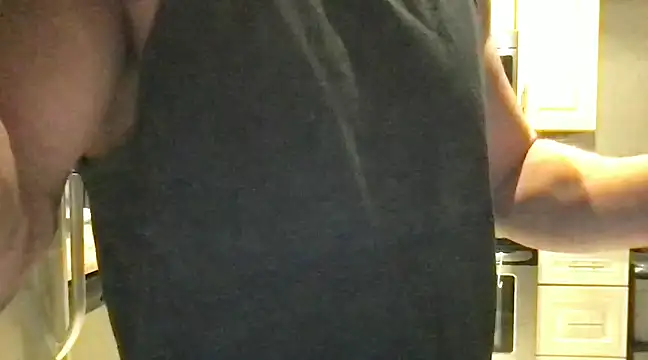 BigGuyMuscle online show from February 27, 9:47 pm