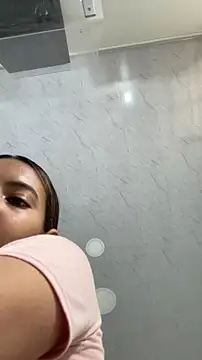 Betsy Thonson online show from February 7, 2:10 pm