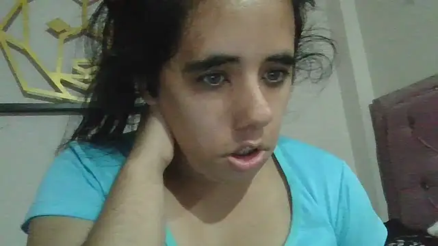 annarose19 online show from March 23, 11:20 pm