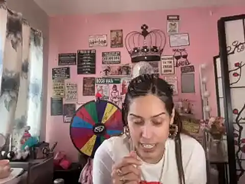 Snapshot of latinacubana chatting on January 22, 4:23 pm latinacubana online show from January 22, 4:23 pm