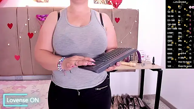 Zaly mature online show from September 26, 1:42 am