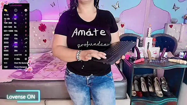 Snapshot of Zaly_mature chatting on April 24, 1:19 am Zaly mature online show from April 24, 1:19 am