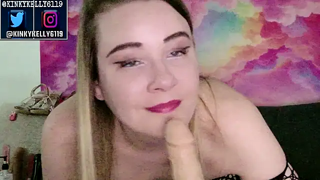 Kellylynn69 online show from March 13, 11:44 pm