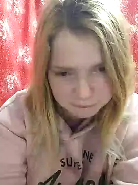 Zuli Kiska online show from December 27, 10:59 pm