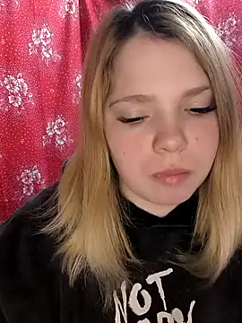 Zuli Kiska online show from February 23, 8:44 pm