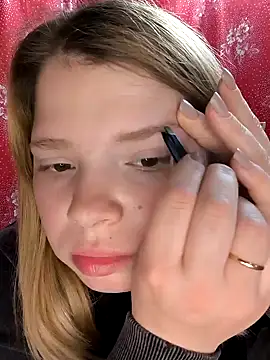 Zuli Kiska online show from March 15, 8:21 pm