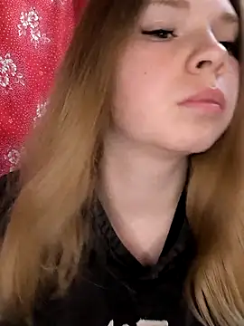 Zuli Kiska online show from February 13, 4:19 am