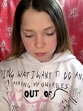 Zuli Kiska online show from March 23, 7:18 pm