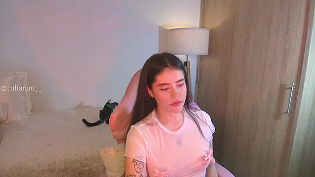 iriswest  online show from November 8, 11:25 pm