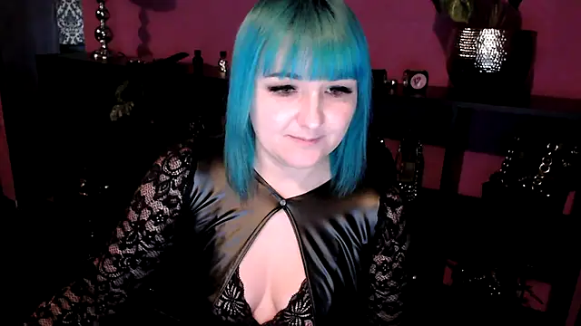 beauty-of-pain online show from March 28, 2:05 pm