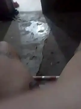 Snapshot of mimonksin chatting on February 21, 2:39 am mimonksin online show from February 21, 2:39 am