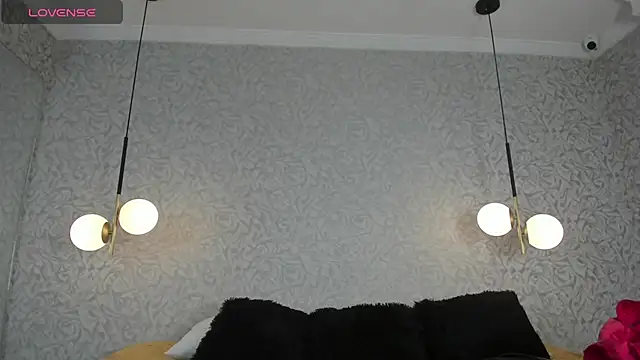 danaythamara1 online show from November 27, 9:06 pm