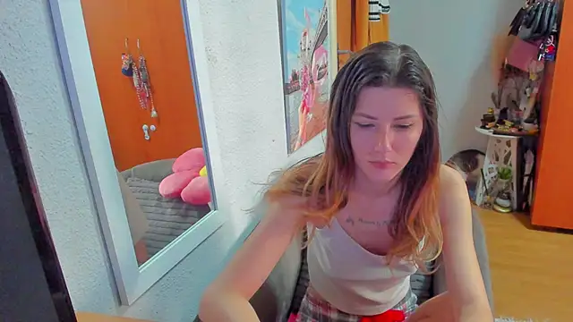 Snapshot of marie_marie03 chatting on March 20, 6:19 am marie marie03 online show from March 20, 6:19 am